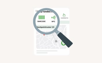 Mock-up van de checkpointscan in SequriX. De pictogrammen van de barcode en de NFC-tag worden vergroot door een vergrootglas.